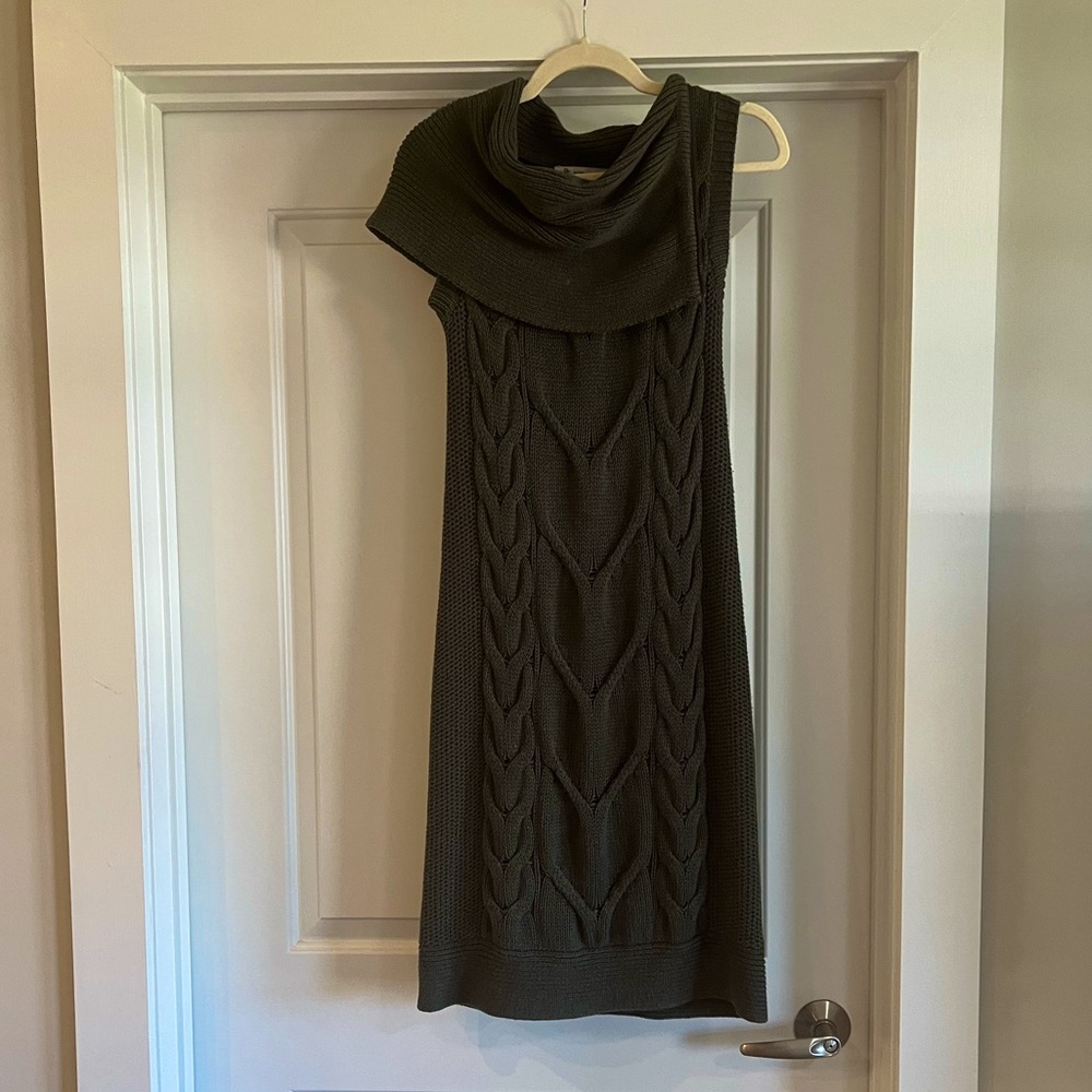 Vintage BCBGeneration dark olive green sleeveless sweater dress size Xs/S